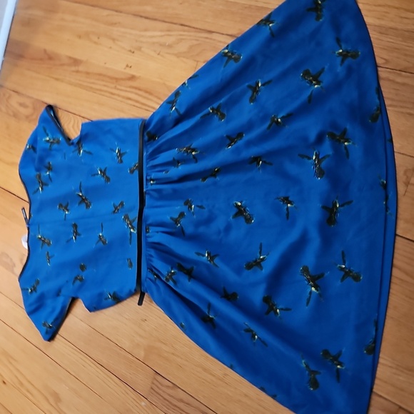 Kensie Blue A-Line Mini Dress, Cap Sleeves, Hummingbird Pattern, Belt, Zipper - Picture 8 of 12